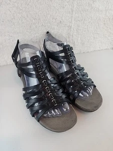 Sandali Baretraps donna 8,5M Kirstey Gladiatore nero ecopelle punta aperta - Foto 1 di 8