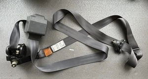 Nissan Patrol Y60 1990 RD28T LWB Front RH seatbelt 8684420J11 - Picture 1 of 13