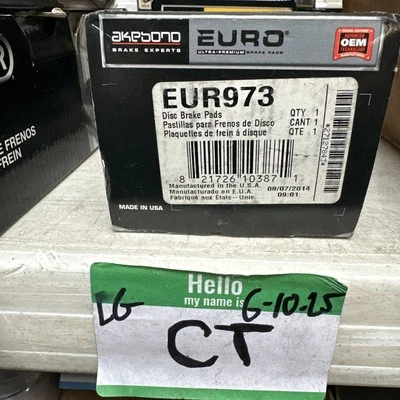 Juego de pastillas de freno de disco Akebono EUR973 para 03-06 Mazda Saab Volvo 3 5 9-3 V50 Foto 1 de 2