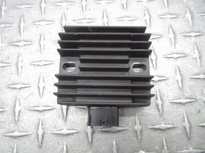 2006 05-14 Yamaha YP400 Majesty Rectifier Voltage Regulator Charge Control - Image 1 of 4