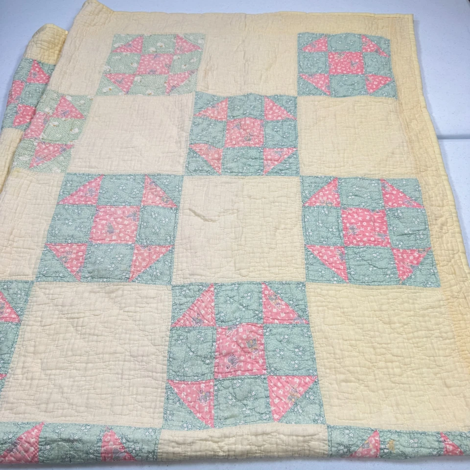 Edredón de retazos vintage hecho a mano 61x72 rosa amarillo algodón shoo mosca Cottagecore Foto 1 de 4