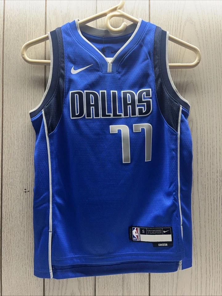Nike Doncic Luka Mavericks Dallas Youth Small (8)