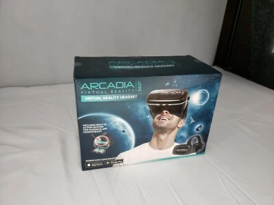 Arcadia Virtual Reality 360° Headset for Smart Phone Built In Action Button New - Image 1 of 4