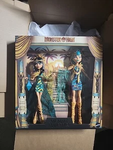 Monster High Mummy Majesties CLEO & NEFERA DE NILE Pack de 2 - En mano - Imagen 1 de 16