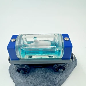 Thomas Il Treno Acquario Auto Squalo Ferrovia in Legno Sodor Zoo Tender 2003 - Foto 1 di 6