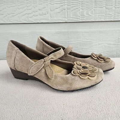 Earth Spirit Mary Jane Floral Demi Wedge Shoe Tan Suede Women SZ 8 Boho - Image 1 of 4