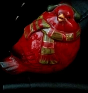 Ceramic 3 1/2" Snow Christmas Cardinal donned in "muffs and scarf!! - Picture 1 of 4