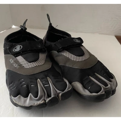 Body Glove  Water Shoes Mens 10 M 3T Barefoot Max Black Gray Color Block Mesh - Image 1 of 4