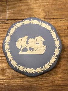 Vintage Wedgwood Jasper Trinket Box Blue Ulysses Staying Chariot Of Victory 1952 - Picture 1 of 12