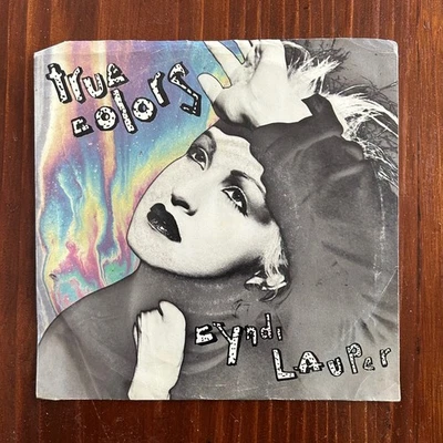 CYNDI LAUPER / True Colors ~ Vinyl 7" 45prm  (1986) PORTRAIT 37-06247. - Image 1 of 4