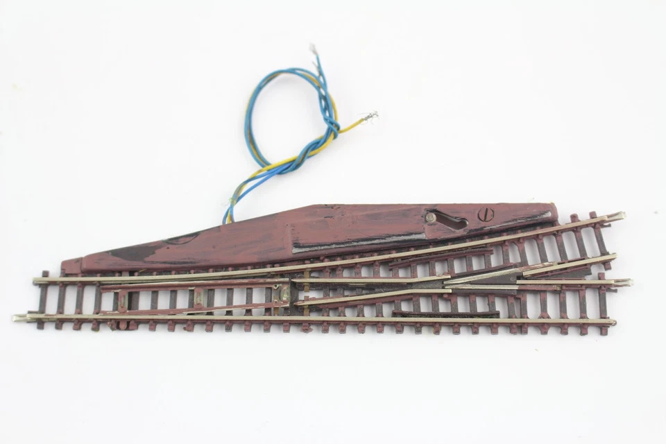 8562 elektr. Weiche L links Märklin mini-club Spur Z +angemalt+ - Bild 1 von 1