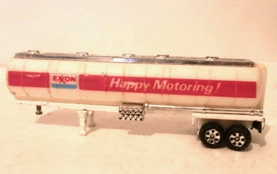 Remolque cisterna Road Champs escala 1:87 HO Exxon tractor Foto 1 de 4