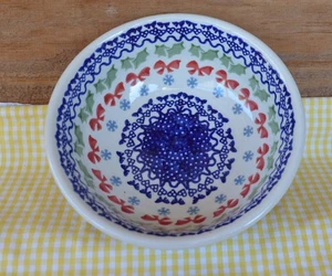 Boleslawiec handgefertigt Polen M Swiderek Suppe Müslischale Stechpalme Schleifen Schneeflocken 6" - Bild 1 von 8