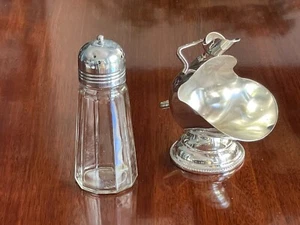 VINTAGE SILVER PLATED SUGAR SCUTTLE & ANTIQUE GLASS SUGAR SHAKER - Picture 1 of 13
