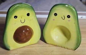 AVOCADO Salz und Pfefferstreuer Set (SAUBER - GEBRAUCHT) - Bild 1 von 12