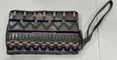 Isabella Fiore Plata Bronce Organizador Muñequera Cuero Bordado Celda Cartera Foto 1 de 4