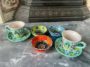 Handbemalte Keramik Kaffeetassen Set für 2, kommt mit 3 Snackschalen - Bild 1 von 12