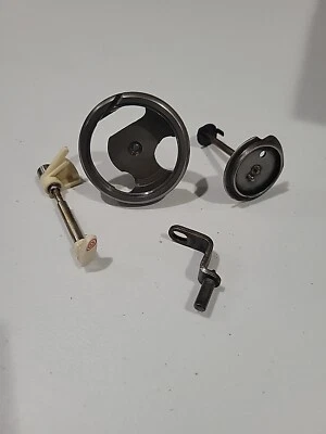 Singer Touch & Sew 755 Sewing Machine Parts Race Hook Assembly OEM  - Image 1 of 4
