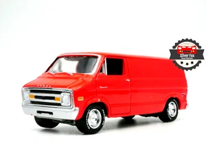 1976 DODGE TRADESMAN TOW ORANGE 1:64 SCALE DIECAST COLLECTOR COLLECTOR MODEL VAN - Picture 1 of 9