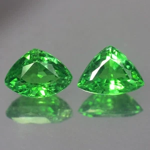 IMPRESIONANTE PAR DE BILLONES DE TSAVORITA VERDE SIN CALEFACCIÓN 0,87 QUILATES GRANATE NATURAL - Imagen 1 de 3