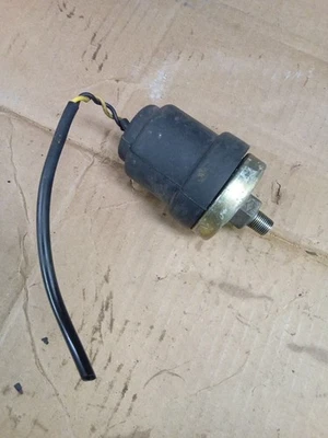 Sensor de presión de aceite 91-93 Nissan Nx2000 Sr20de Sentra Ser Sr20 B13 Foto 1 de 4