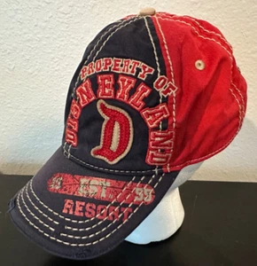 Gorra de béisbol ajustable de camionero bordada roja azul Disney Parks Resort - Imagen 1 de 19