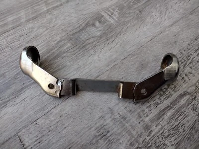 Yamaha Virago XV1000 84-85. Soporte de lámpara intermitente delantero usado de fábrica. Foto 1 de 4