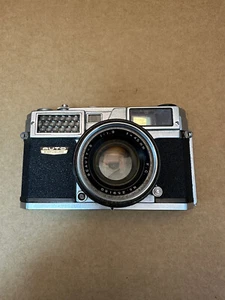 Beauty LM Auto Exposure 35mm Rangefinder Film Camera w/ 45mm f1.9 Lens - Picture 1 of 9