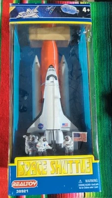 Transbordador espacial Realtoy 38921 NASA con refuerzos, tanque de combustible y astronautas nuevo en caja Foto 1 de 4