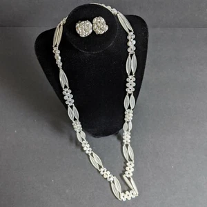 Vtg Beaded Long Clear Ivory Cream Silver Pearl Necklace Earrings Set do parure - Picture 1 of 7