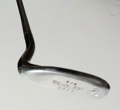 Vintage Wilson Staff 8823 Offset Blade Putter 34" with Lamkin Crossline Grip - Image 1 of 4