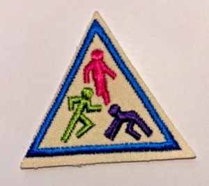 Vintage 1980er Pfadfinder spielen um die Welt Abzeichen/gestickter Aufnäher - unbenutzt - Bild 1 von 1