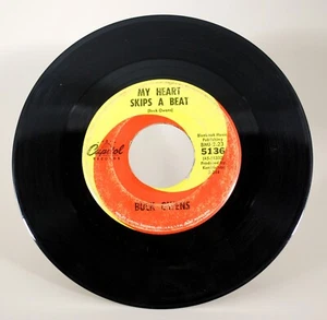 Buck Owens - My Heart Skips A Beat / Together Again 45 RPM Capitol Vinyl Record - Imagen 1 de 4