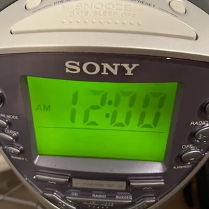 Sony Dream Machine ICF-CD843V AM/FM allarme lettore CD radio 4 bande testato funziona! - Foto 1 di 5