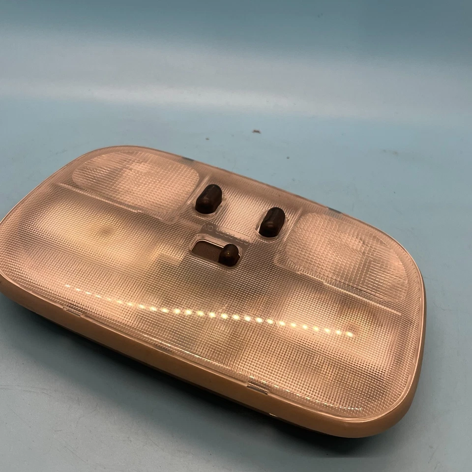 2003 - 2007 年福特 Escape SUV 头顶控制台穹顶地图灯总成 YL84-13776-A — 第 1/2 张图片