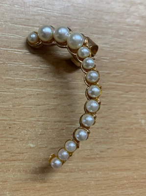 PENDIENTE OREJA COMPLETA VINTAGE FILA DE PERLAS 4,7 GRAMOS 5,75 cm-LARGO (P3) Foto 1 de 4