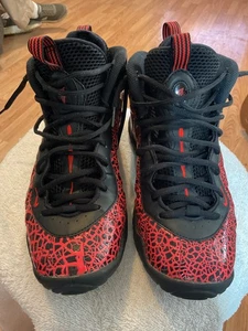 Zapatillas Nike Foamposite Lava agrietadas 7 Y (644791-012) Rojo Carmesí - Imagen 1 de 11