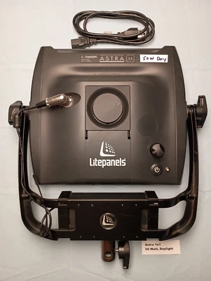 Litepanels Astra 3X Daylight LED Light Panel (50Watt) Used Good Condition - Image 1 of 4