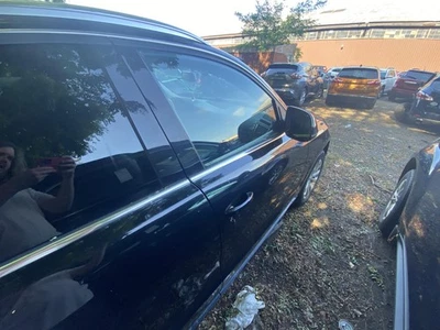 Used Front Right Door Assembly Front fits: 2014 Audi Q5 electric Front Right Gra - Image 1 of 4