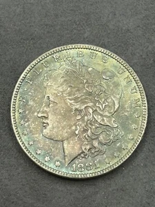 Dólar de plata Morgan 1881-P BU/MS+ tono arco iris azules y verdes - Imagen 1 de 15