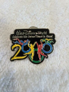Spilla Celebrazione Walt Disney World 2000 - Foto 1 di 3