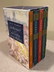 The Hobbit & The Lord of the Rings Boxed Set J R R Tolkien (4 Book Set) Trilogy - Foto 1 di 24