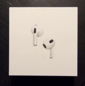 Airpods 3rd Generation with MagSafe Wireless Charging Case - Photo 1 sur 3