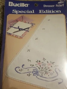 Bucilla Dresser Scarf Bridal Bouquet 63332 Stamped Embroidery Fabric 1992 - Picture 1 of 8