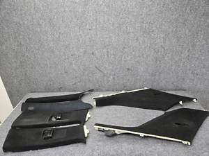 JUEGO DE MOLDURAS DE PANEL DE PUERTA DE TABLERO A B PILAR GAMUZA MERCEDES W166 X166 GLE63 ML63 OEM - Imagen 1 de 12