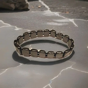 Pulsera Shungita Eclipse 18 Cuentas Protección EMF Rusia Karelia Grande 9" - Imagen 1 de 1