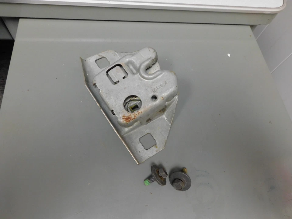 Cierre tapa maletero trasero pontiac fiero 84-87 notchback Foto 1 de 1