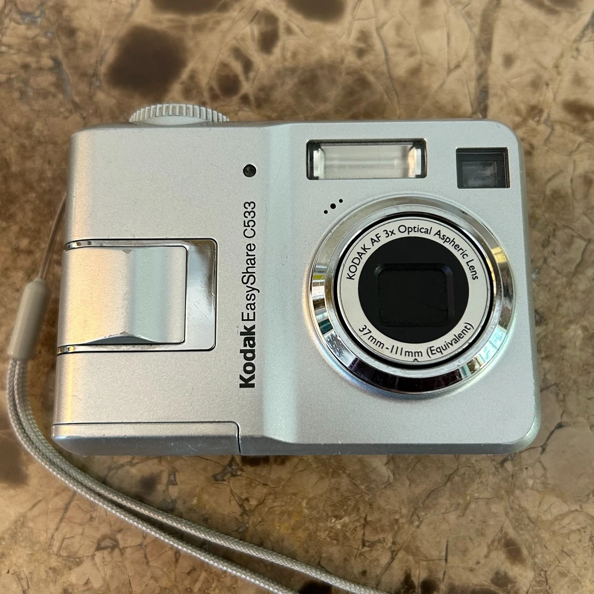 Sandisk 2gb Sd Card Kodak C533 Digital Camera Accessory Kit