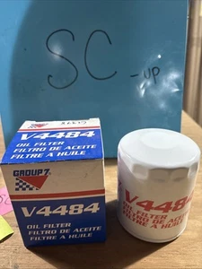 V-4484 Group 7 Engine Oil Filter V4484 NOS - Picture 1 of 3