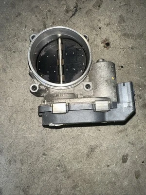 Fuel Injection Throttle Body for BMW 128i 328xi 528i xDrive X3 X5 Z4 13547556118 - Image 1 of 4